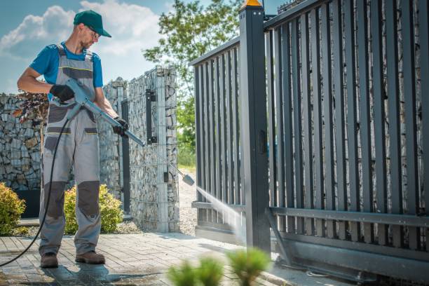 Best Parking Lot and Garage Cleaning  in La Crosse, WI